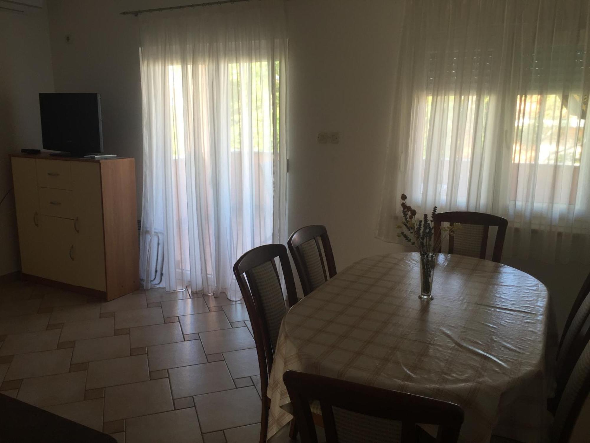 Apartments Vidovic Povljana Bilik gambar