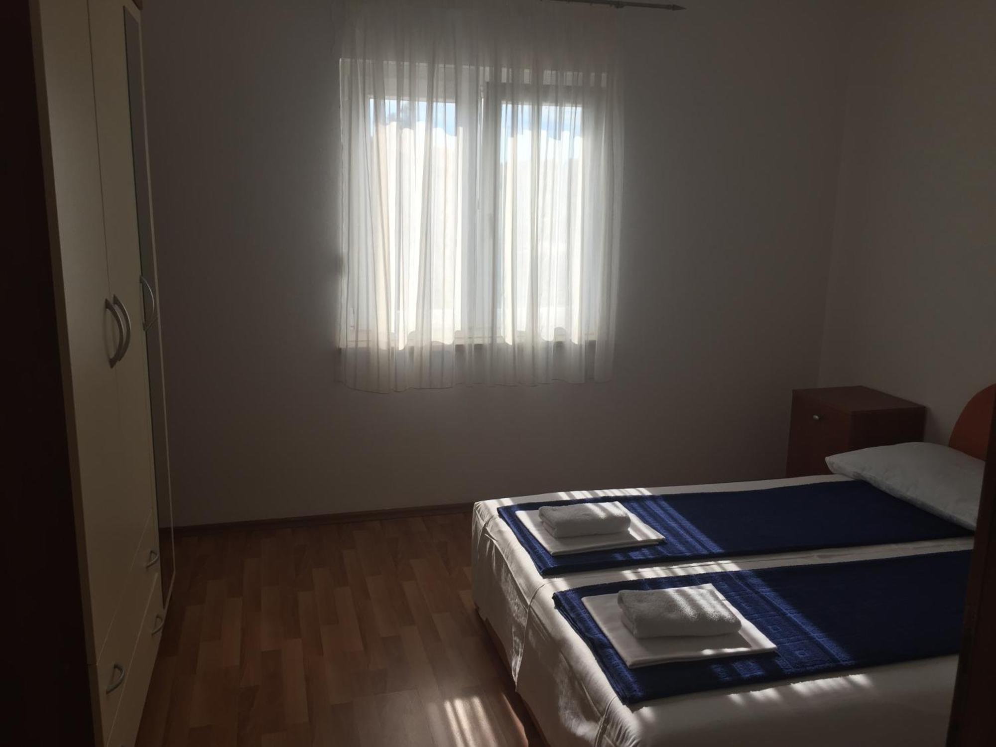 Apartments Vidovic Povljana Bilik gambar